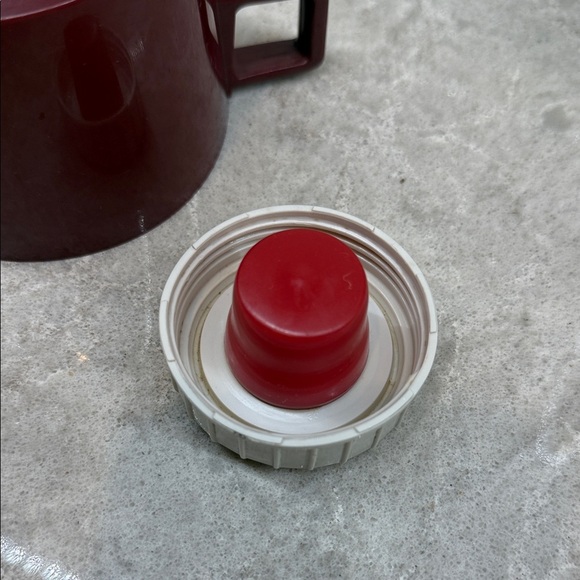 Vintage Tim Horton’s Thermos Limited Edition. - Picture 4 of 9